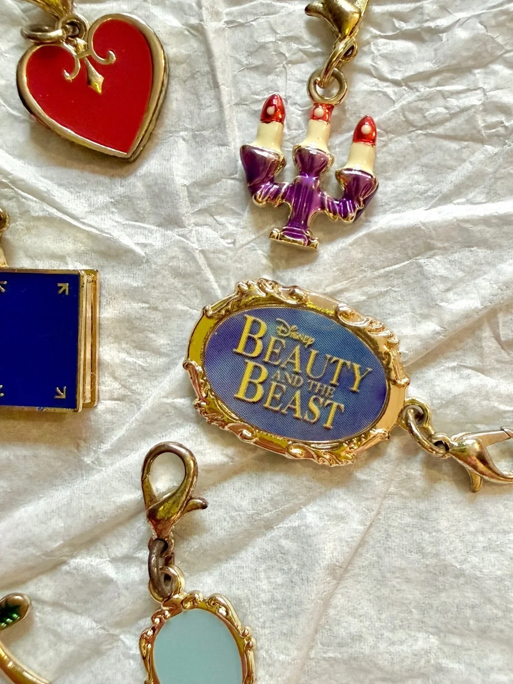 Disney Beauty and the Beast Charm Set Enchanted Rose Lumiere Mirror Book